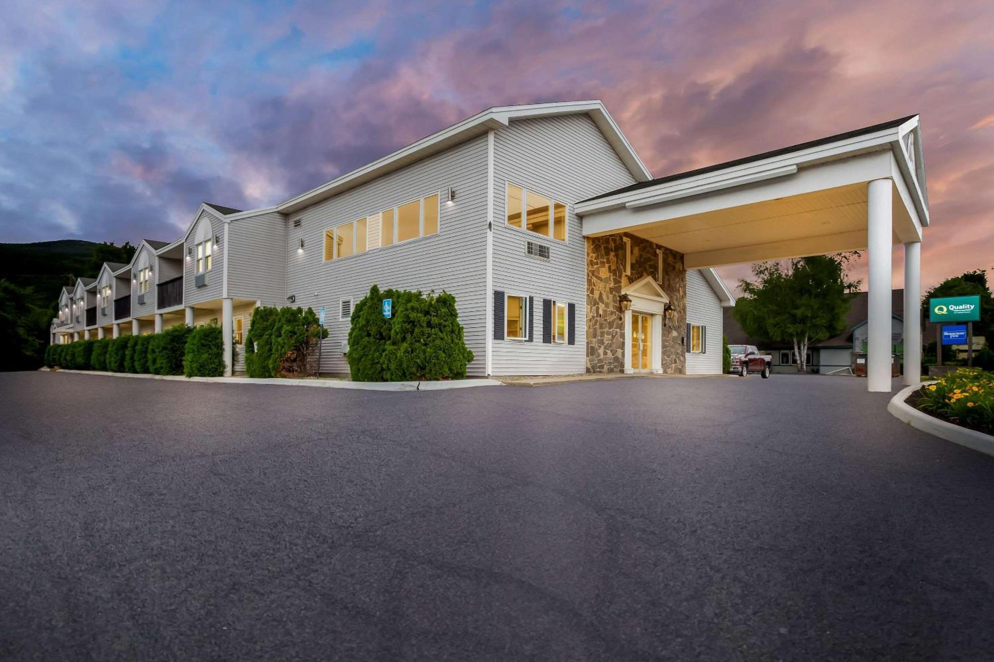 Rodeway Inn Gorham Bagian luar foto