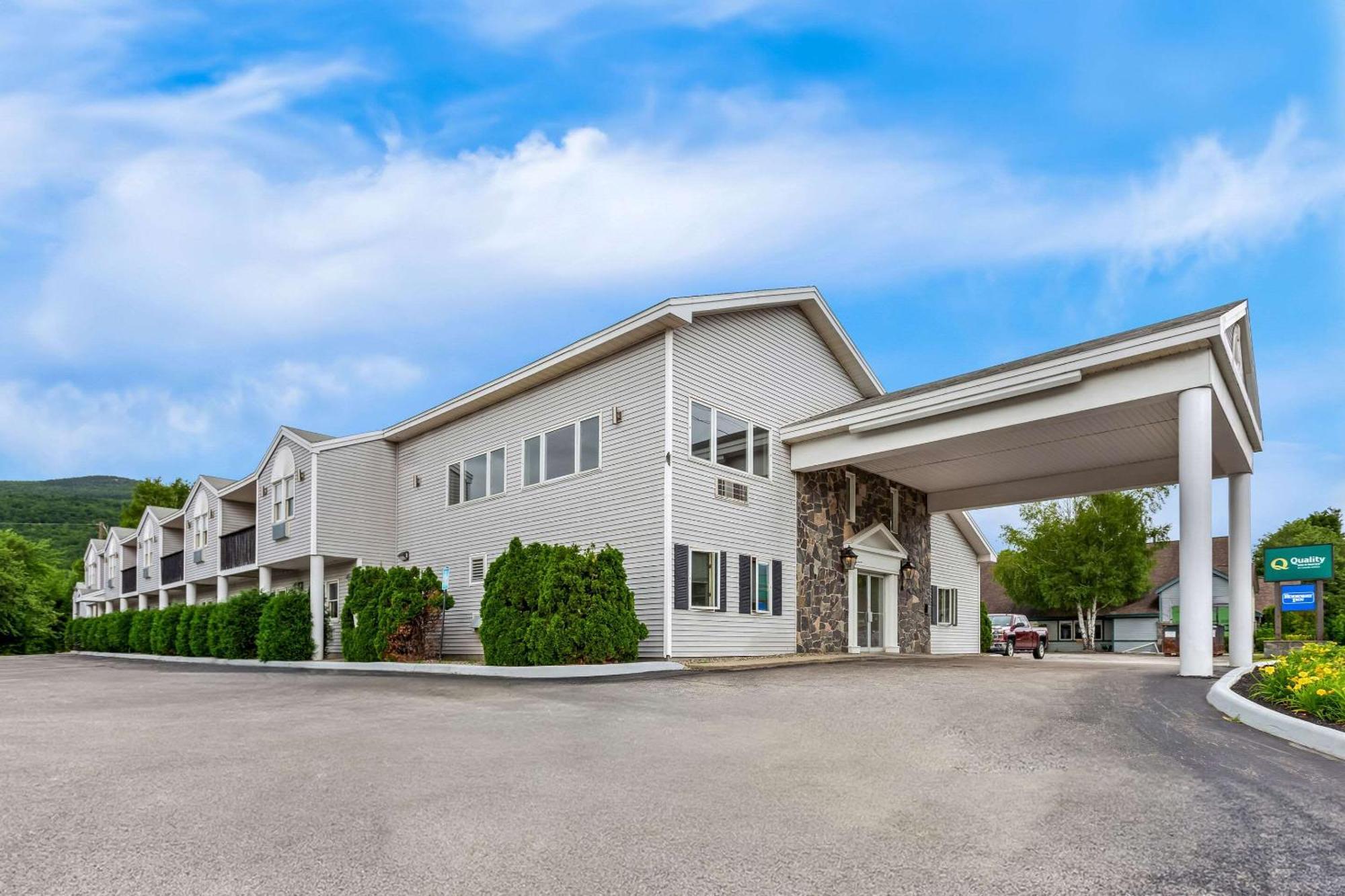 Rodeway Inn Gorham Bagian luar foto